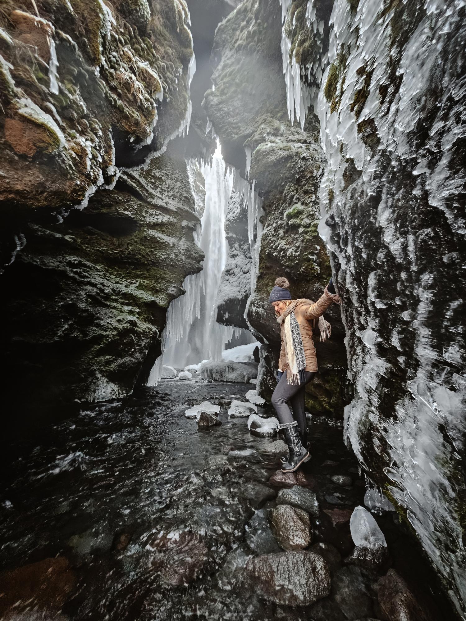 cascade de Gljúfrabúi