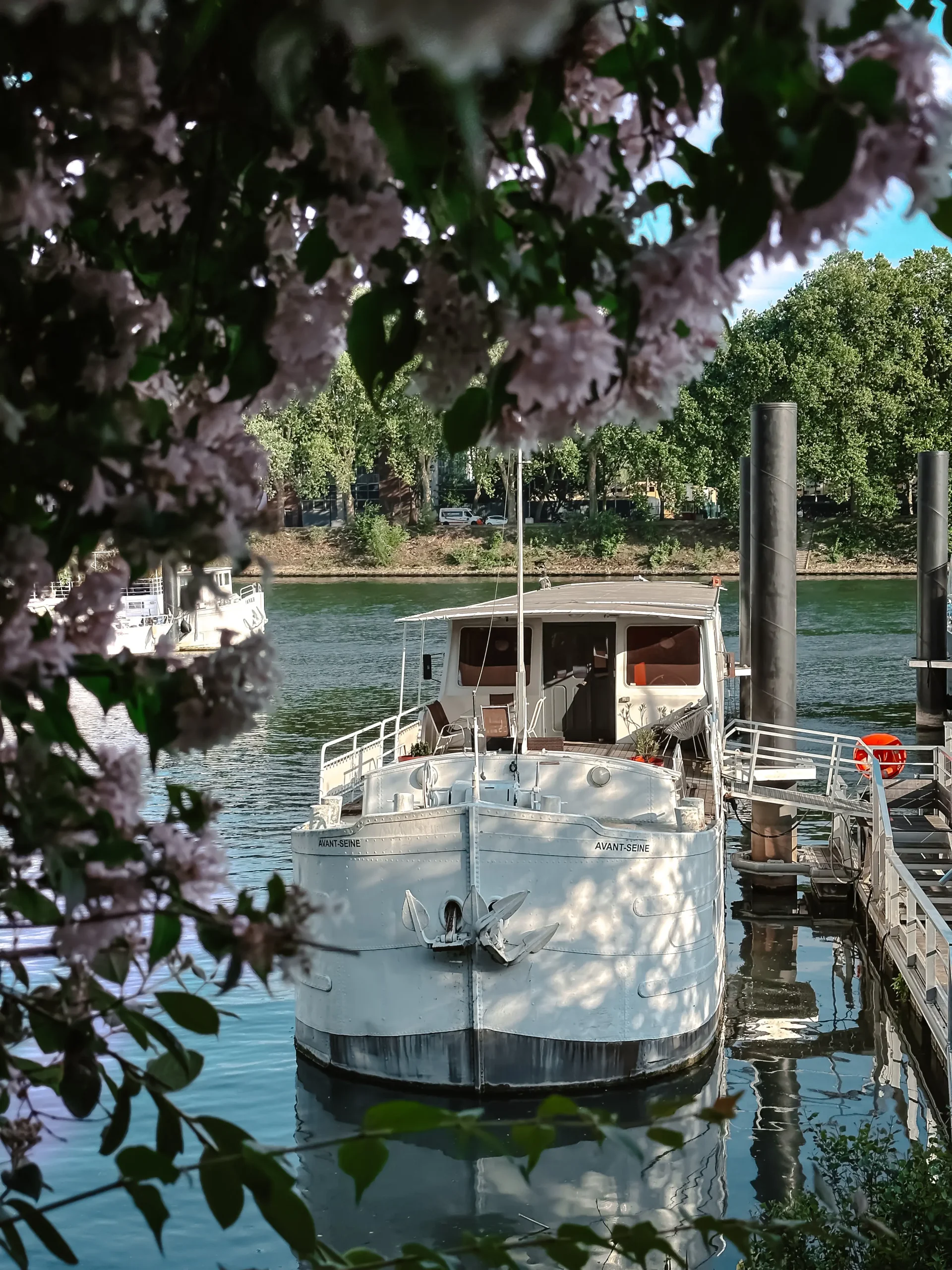 péniche inn and out booty