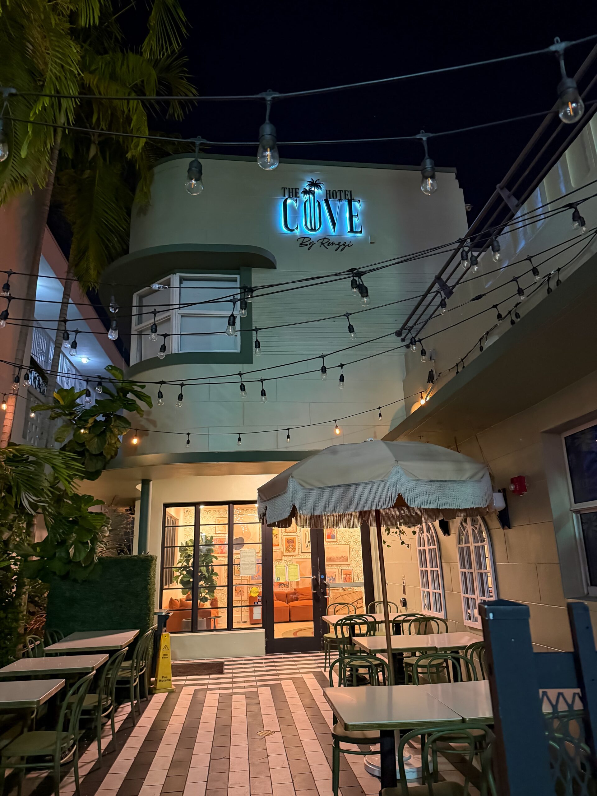 the cove by renzzi