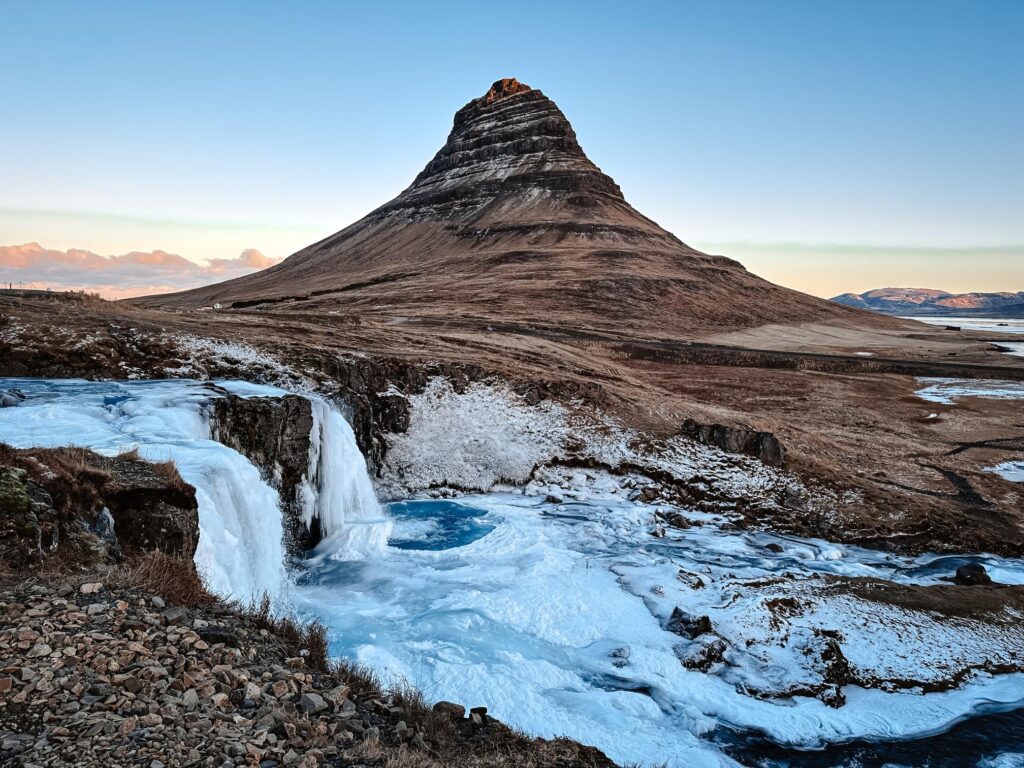 les chutes de Kirkjufellsfoss